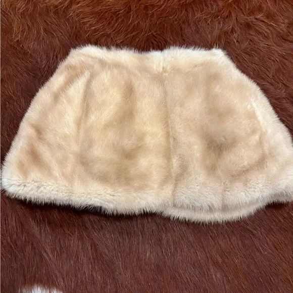 SOLD Elegant Mink Women's Collar Stole Scarf - Picture 8 of 10